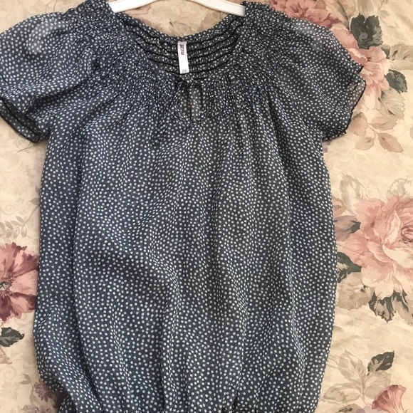 Top - Picture 1 of 2